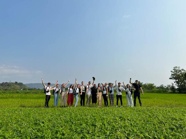 IDGI 030922 Juna Cavens (2) Juna Cavens 1080