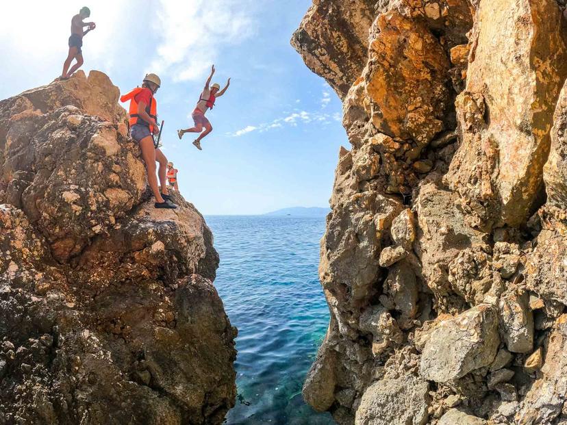 Coasteering 6