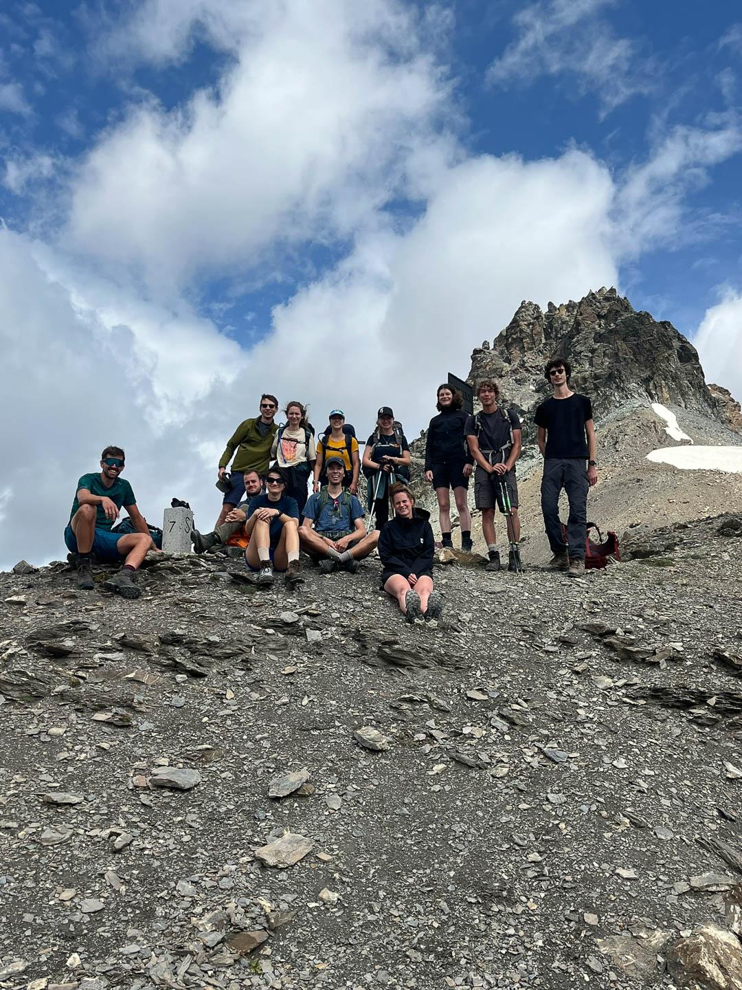 03F81ECB D2B6 4698 8C38 16C9134F425A 1 102 O 1080