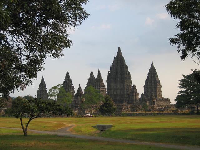 Indon-jong-06-Dries-Van-Melkebeke-1_export_w950